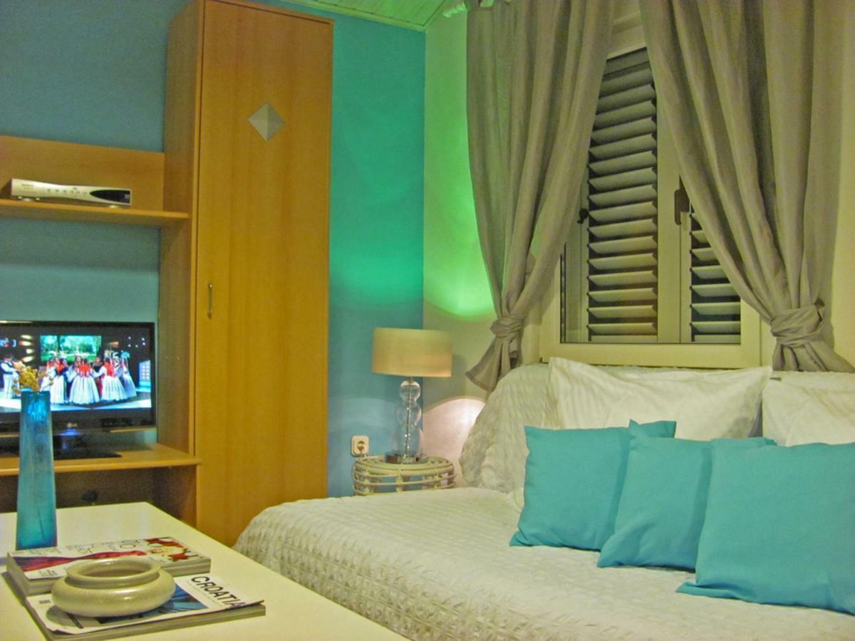 Apartments Residence Sunce Supetar - Cozy Base To Stay And Explore Island Brac Free Parking Eksteriør bilde